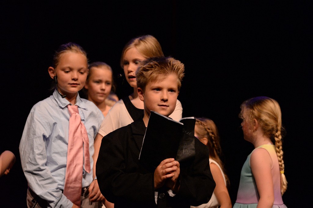 ../Images/Musical Nanny de Vries 203.jpg